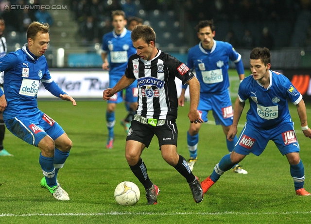 Sturm Graz - Wr. Neustadt
Oesterreichische Fussball Bundesliga, 18. Runde, SK Sturm Graz - SC Wiener Neustadt, Stadion Liebenau Graz, 01.12.2012. 

Foto zeigt Tobias Kainz (Sturm)
