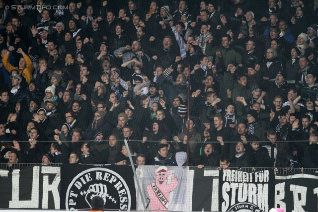 Austria Wien - Sturm Graz
Oesterreichische Fussball Bundesliga, 20. Runde, FK Austria Wien - SK Sturm Graz, Franz-Horr-Stadion Wien, 16.12.2012. 

Foto zeigt Fans von Sturm
