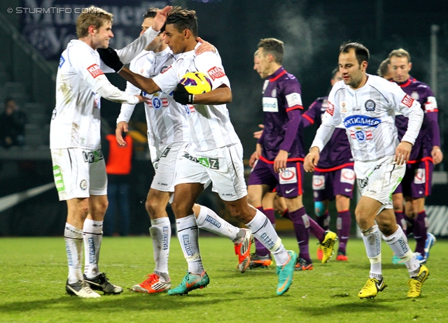 Austria Wien - Sturm Graz
Oesterreichische Fussball Bundesliga, 20. Runde, FK Austria Wien - SK Sturm Graz, Franz-Horr-Stadion Wien, 16.12.2012. 

Foto zeigt Manuel Weber (Sturm), Rubin Rafael Okotie (Sturm) und Leonhard Kaufmann (Sturm)
Schlüsselwörter: torjubel