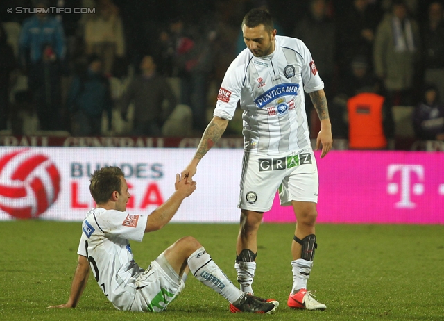 Austria Wien - Sturm Graz
Oesterreichische Fussball Bundesliga, 20. Runde, FK Austria Wien - SK Sturm Graz, Franz-Horr-Stadion Wien, 16.12.2012. 

Foto zeigt Tobias Kainz (Sturm) und Darko Bodul (Sturm)
