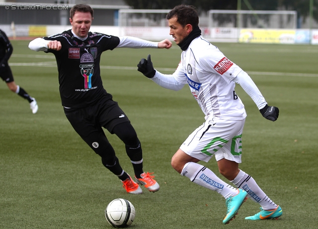 Gratkorn - Sturm Graz
Testspiel,  FC Gratkorn - SK Sturm Graz, Stadion Gratkorn, 12.01.2013. 

Foto zeigt Samir Muratovic (Gratkorn) und Haris Bukva (Sturm)
