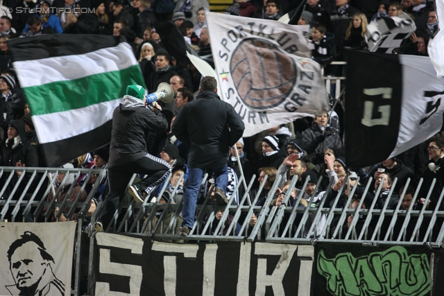 Mattersburg - Sturm Graz
Oesterreichische Fussball Bundesliga, 21. Runde,SV Mattersburg - SK Sturm Graz, Pappelstadion Mattersburg, 16.02.2013. 

Foto zeigt Fans von Sturm
