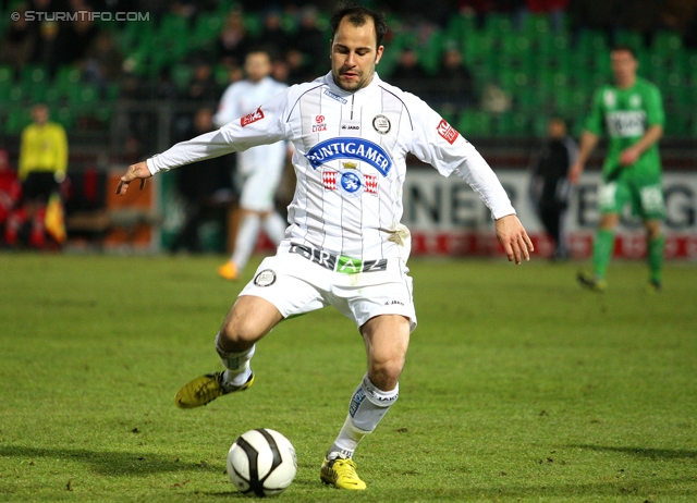 Mattersburg - Sturm Graz
Oesterreichische Fussball Bundesliga, 21. Runde,SV Mattersburg - SK Sturm Graz, Pappelstadion Mattersburg, 16.02.2013. 

Foto zeigt Leonhard Kaufmann (Sturm)
