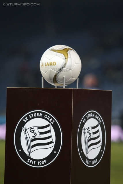 Sturm Graz - Wolfsberg
Oesterreichische Fussball Bundesliga, 22. Runde, SK Sturm Graz - Wolfsberger AC, Stadion Liebenau Graz, 23.02.2013. 

Foto zeigt den Matchball
