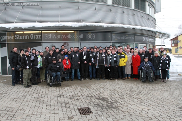 Sturm Graz - Wolfsberg
Oesterreichische Fussball Bundesliga, 22. Runde, SK Sturm Graz - Wolfsberger AC, Stadion Liebenau Graz, 23.02.2013. 

Foto zeigt die Sturm Fanbotschafter und Fanwirte
