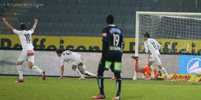 Sturm Graz - Wolfsberg
Oesterreichische Fussball Bundesliga, 22. Runde, SK Sturm Graz - Wolfsberger AC, Stadion Liebenau Graz, 23.02.2013. 

Foto zeigt Michael Liendl (Wolfsberg), Mihret Topcagic (Wolfsberg), Richard Sukuta-Pasu (Sturm), Johannes Focher (Sturm) und Jacobo Maria Yncian Pajares (Wolfsberg)
Schlüsselwörter: tor