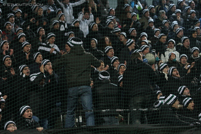 Rapid Wien - Sturm Graz
Oesterreichische Fussball Bundesliga, 23. Runde, SK Rapid Wien - SK Sturm Graz, Gerhard Hanappi Stadion Wien, 23.02.2013. 

Foto zeigt Fans von Sturm
