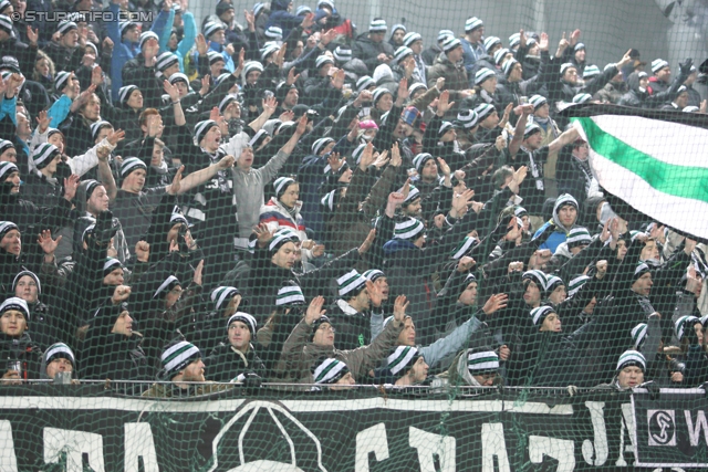 Rapid Wien - Sturm Graz
Oesterreichische Fussball Bundesliga, 23. Runde, SK Rapid Wien - SK Sturm Graz, Gerhard Hanappi Stadion Wien, 23.02.2013. 

Foto zeigt Fans von Sturm
