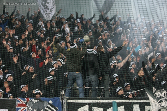 Rapid Wien - Sturm Graz
Oesterreichische Fussball Bundesliga, 23. Runde, SK Rapid Wien - SK Sturm Graz, Gerhard Hanappi Stadion Wien, 23.02.2013. 

Foto zeigt Fans von Sturm
