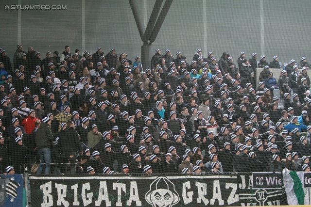 Rapid Wien - Sturm Graz
Oesterreichische Fussball Bundesliga, 23. Runde, SK Rapid Wien - SK Sturm Graz, Gerhard Hanappi Stadion Wien, 23.02.2013. 

Foto zeigt Fans von Sturm
