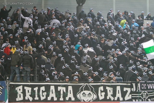 Rapid Wien - Sturm Graz
Oesterreichische Fussball Bundesliga, 23. Runde, SK Rapid Wien - SK Sturm Graz, Gerhard Hanappi Stadion Wien, 23.02.2013. 

Foto zeigt Fans von Sturm
