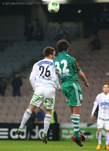 Rapid Wien - Sturm Graz
Oesterreichische Fussball Bundesliga, 23. Runde, SK Rapid Wien - SK Sturm Graz, Gerhard Hanappi Stadion Wien, 23.02.2013. 

Foto zeigt Tobias Kainz (Sturm) und Branko Boskovic (Rapid)
Schlüsselwörter: kopfball