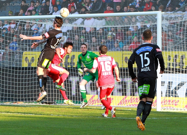 Sturm Graz - Admira Wacker
Oesterreichische Fussball Bundesliga, 24. Runde, SK Sturm Graz - FC Admira Wacker Moedling, Stadion Liebenau Graz, 02.03.2013. 

Foto zeigt Nikola Vujadinovic (Sturm), Juergen Macho (Admira), Alberto Malagon Amate (Admira), Michael Madl (Sturm)
