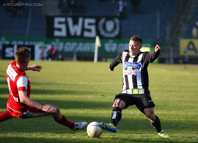 Sturm Graz - Admira Wacker
Oesterreichische Fussball Bundesliga, 24. Runde, SK Sturm Graz - FC Admira Wacker Moedling, Stadion Liebenau Graz, 02.03.2013. 

Foto zeigt Gernot Plassnegger (Admira), Christoph Kroepfl (Sturm)
