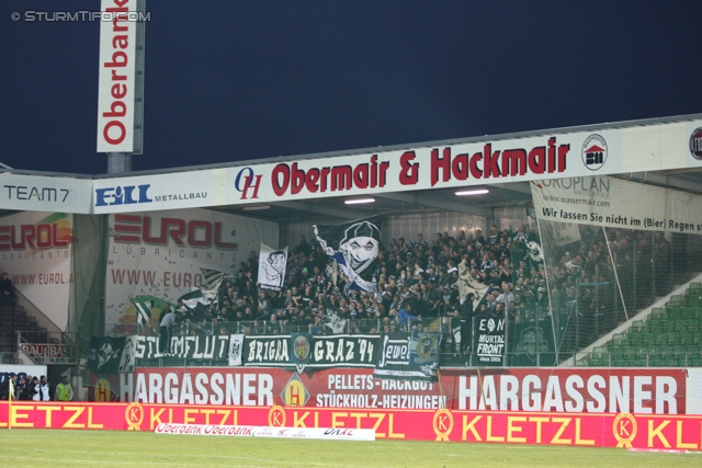 Ried - Sturm Graz
Oesterreichische Fussball Bundesliga, 25. Runde, SV Ried- SK Sturm Graz, Arena Ried, 09.03.2013. 

Foto zeigt Fans von Sturm
