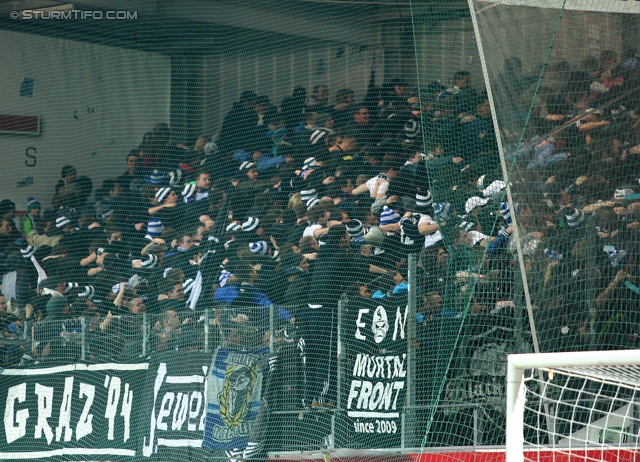Ried - Sturm Graz
Oesterreichische Fussball Bundesliga, 25. Runde, SV Ried- SK Sturm Graz, Arena Ried, 09.03.2013. 

Foto zeigt Fans von Sturm
