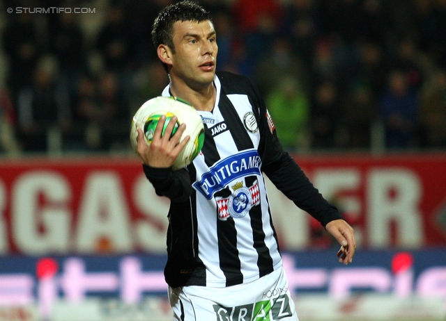 Ried - Sturm Graz
Oesterreichische Fussball Bundesliga, 25. Runde, SV Ried- SK Sturm Graz, Arena Ried, 09.03.2013. 

Foto zeigt Milan Dudic (Sturm)
