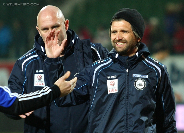 Ried - Sturm Graz
Oesterreichische Fussball Bundesliga, 25. Runde, SV Ried- SK Sturm Graz, Arena Ried, 09.03.2013. 

Foto zeigt Kazimierz Sidorczuk (Tormanntrainer Sturm) und Peter Hyballa (Cheftrainer Sturm)
Schlüsselwörter: freude