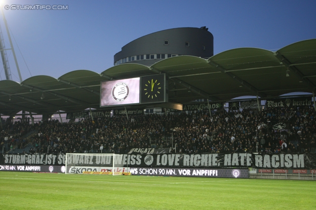 Sturm Graz - Innsbruck
Oesterreichische Fussball Bundesliga, 26. Runde, SK Sturm Graz - FC Wacker Innsbruck, Stadion Liebenau Graz, 16.03.2013. 

Foto zeigt Fans von Sturm mit einem Spruchband
