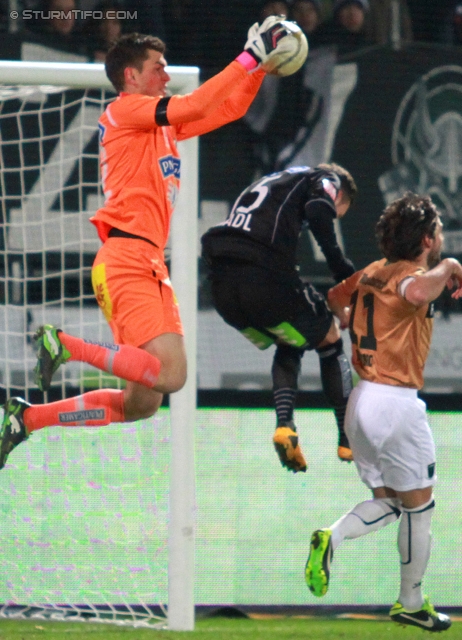 Sturm Graz - Innsbruck
Oesterreichische Fussball Bundesliga, 26. Runde, SK Sturm Graz - FC Wacker Innsbruck, Stadion Liebenau Graz, 16.03.2013. 

Foto zeigt Johannes Focher (Sturm) und Carlos Merino Gonzales (Innsbruck)
