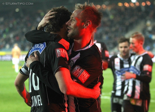 Sturm Graz - Innsbruck
Oesterreichische Fussball Bundesliga, 26. Runde, SK Sturm Graz - FC Wacker Innsbruck, Stadion Liebenau Graz, 16.03.2013. 

Foto zeigt Juergen Saeumel (Sturm) und Martin Ehrenreich (Sturm)
Schlüsselwörter: torjubel