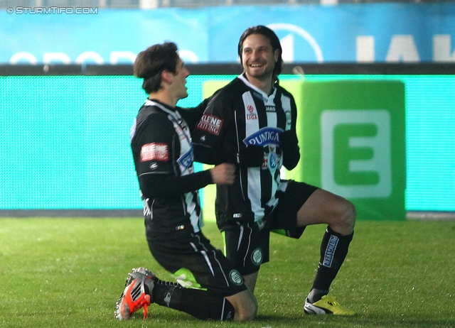 Sturm Graz - Innsbruck
Oesterreichische Fussball Bundesliga, 26. Runde, SK Sturm Graz - FC Wacker Innsbruck, Stadion Liebenau Graz, 16.03.2013. 

Foto zeigt Nikola Vujadinovic (Sturm) und Imre Szabics (Sturm)
Schlüsselwörter: torjubel