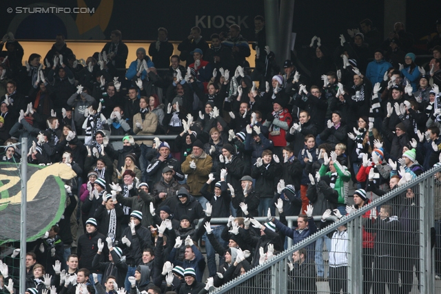 Salzburg - Sturm Graz
Oesterreichische Fussball Bundesliga, 28. Runde, FC RB Salzburg - SK Sturm Graz, Stadion Wals-Siezenheim, 07.04.2013. 

Foto zeigt Fans von Sturm mit einer Choreografie
