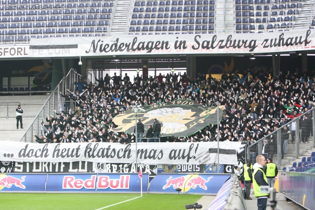 Salzburg - Sturm Graz
Oesterreichische Fussball Bundesliga, 28. Runde, FC RB Salzburg - SK Sturm Graz, Stadion Wals-Siezenheim, 07.04.2013. 

Foto zeigt Fans von Sturm mit einer Choreografie
