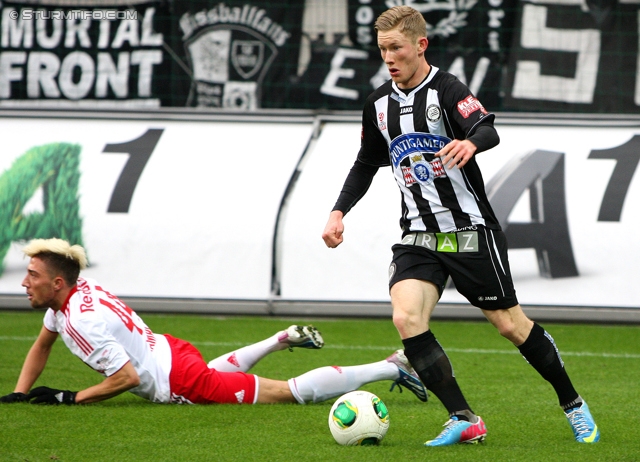 Salzburg - Sturm Graz
Oesterreichische Fussball Bundesliga, 28. Runde, FC RB Salzburg - SK Sturm Graz, Stadion Wals-Siezenheim, 07.04.2013. 

Foto zeigt Kevin Kampl (Salzburg) und Florian Kainz (Sturm)
