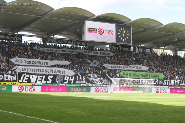 Sturm Graz - Austria Wien
Oesterreichische Fussball Bundesliga, 29. Runde, SK Sturm Graz - FK Austria Wien, Stadion Liebenau Graz, 14.04.2013. 

Foto zeigt Fans von Sturm mit einer Choreografie
