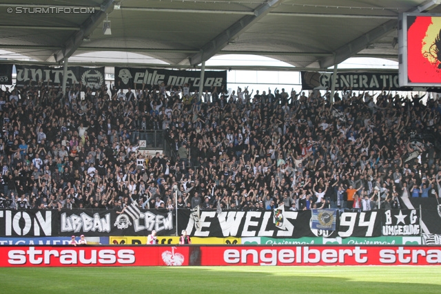 Sturm Graz - Austria Wien
Oesterreichische Fussball Bundesliga, 29. Runde, SK Sturm Graz - FK Austria Wien, Stadion Liebenau Graz, 14.04.2013. 

Foto zeigt Fans von Sturm 
