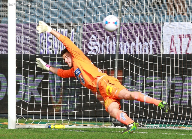 Sturm Graz - Austria Wien
Oesterreichische Fussball Bundesliga, 29. Runde, SK Sturm Graz - FK Austria Wien, Stadion Liebenau Graz, 14.04.2013. 

Foto zeigt Johannes Focher (Sturm) 
Schlüsselwörter: tor elfmeter