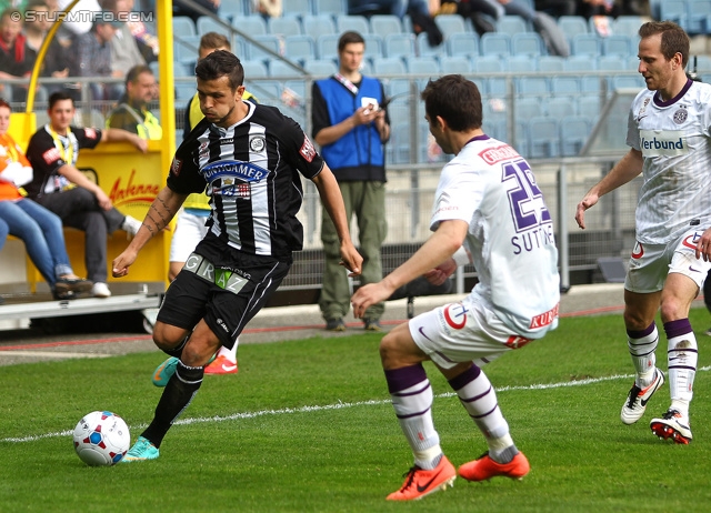 Sturm Graz - Austria Wien
Oesterreichische Fussball Bundesliga, 29. Runde, SK Sturm Graz - FK Austria Wien, Stadion Liebenau Graz, 14.04.2013. 

Foto zeigt Haris Bukva (Sturm) und James Holland (Austria)
