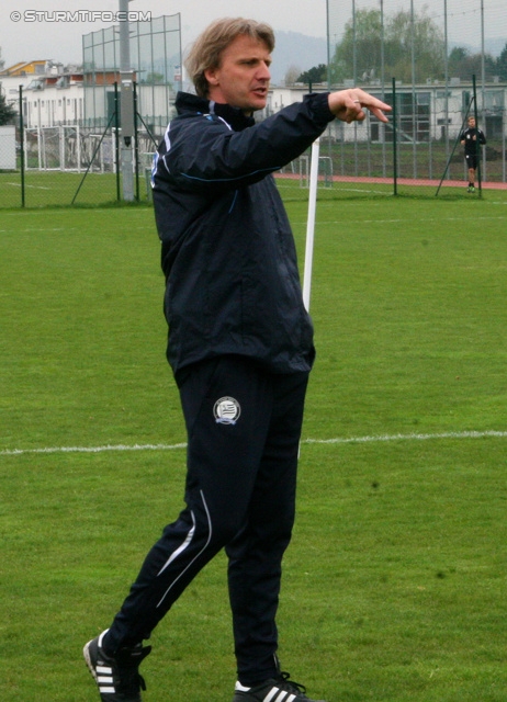 Pressekonferenz und Training Sturm
Oesterreichische Fussball Bundesliga, SK Sturm Graz Pressekonferenz und Training, Trainingszentrum Messendorf, 23.04.2013.

Foto zeigt Markus Schopp (Cheftrainer Sturm)
