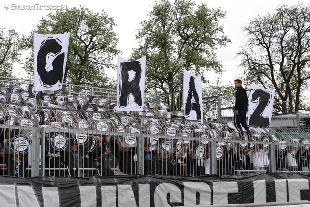 Wolfsberg - Sturm Graz
Oesterreichische Fussball Bundesliga, 31. Runde, Wolfsberger AC - SK Sturm Graz, Lavanttal Arena Wolfsberg, 27.04.2013. 

Foto zeigt Fans von Sturm mit einer Choreografie
