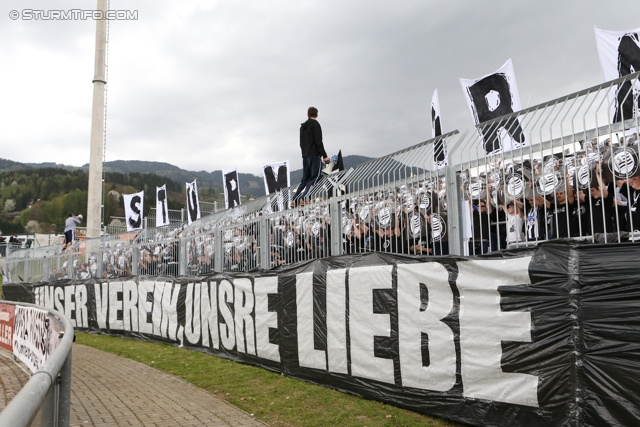 Wolfsberg - Sturm Graz
Oesterreichische Fussball Bundesliga, 31. Runde, Wolfsberger AC - SK Sturm Graz, Lavanttal Arena Wolfsberg, 27.04.2013. 

Foto zeigt Fans von Sturm mit einer Choreografie
