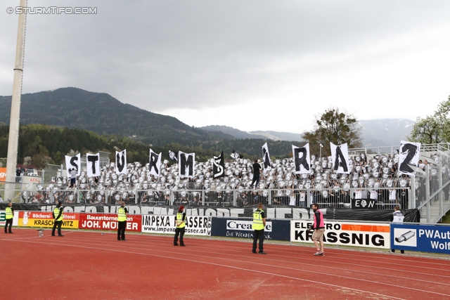 Wolfsberg - Sturm Graz
Oesterreichische Fussball Bundesliga, 31. Runde, Wolfsberger AC - SK Sturm Graz, Lavanttal Arena Wolfsberg, 27.04.2013. 

Foto zeigt Fans von Sturm mit einer Choreografie
