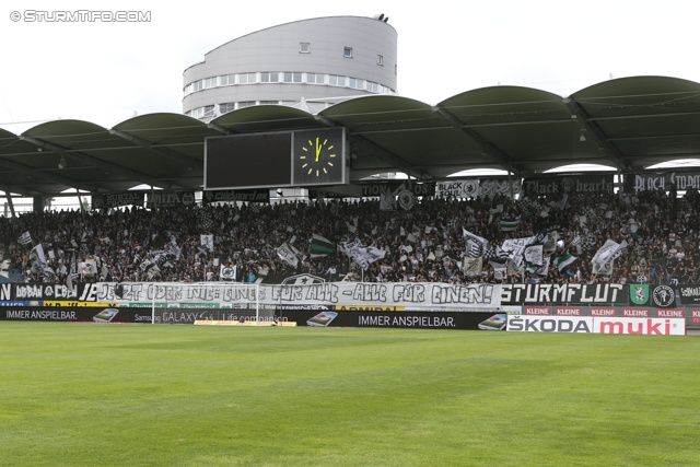 Sturm Graz - Rapid Wien
Oesterreichische Fussball Bundesliga, 32. Runde, SK Sturm Graz - SK Rapid Wien, Stadion Liebenau Graz, 05.05.2013. 

Foto zeigt Fans von Sturm mit einem Spruchband
