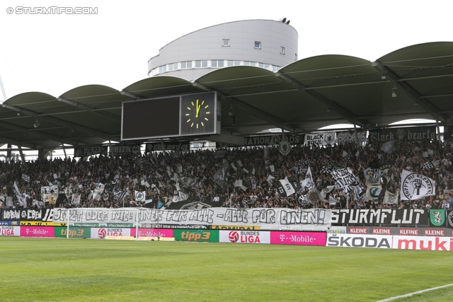 Sturm Graz - Rapid Wien
Oesterreichische Fussball Bundesliga, 32. Runde, SK Sturm Graz - SK Rapid Wien, Stadion Liebenau Graz, 05.05.2013. 

Foto zeigt Fans von Sturm mit einem Spruchband
