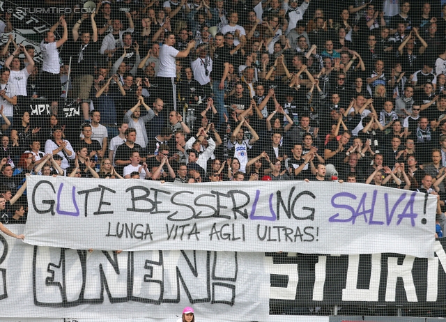 Sturm Graz - Rapid Wien
Oesterreichische Fussball Bundesliga, 32. Runde, SK Sturm Graz - SK Rapid Wien, Stadion Liebenau Graz, 05.05.2013. 

Foto zeigt Fans von Sturm mit einem Spruchband
