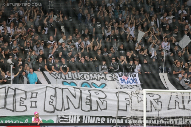 Sturm Graz - Rapid Wien
Oesterreichische Fussball Bundesliga, 32. Runde, SK Sturm Graz - SK Rapid Wien, Stadion Liebenau Graz, 05.05.2013. 

Foto zeigt Fans von Sturm mit einem Spruchband
