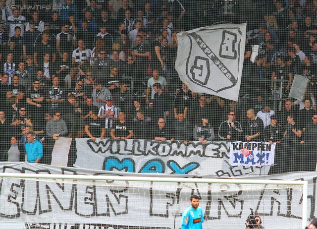 Sturm Graz - Rapid Wien
Oesterreichische Fussball Bundesliga, 32. Runde, SK Sturm Graz - SK Rapid Wien, Stadion Liebenau Graz, 05.05.2013. 

Foto zeigt Fans von Sturm mit einem Spruchband
