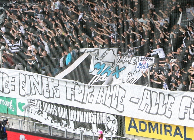 Sturm Graz - Rapid Wien
Oesterreichische Fussball Bundesliga, 32. Runde, SK Sturm Graz - SK Rapid Wien, Stadion Liebenau Graz, 05.05.2013. 

Foto zeigt Fans von Sturm
