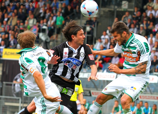 Sturm Graz - Rapid Wien
Oesterreichische Fussball Bundesliga, 32. Runde, SK Sturm Graz - SK Rapid Wien, Stadion Liebenau Graz, 05.05.2013. 

Foto zeigt Markus Heikkinen (Rapid) und Imre Szabics (Sturm)
