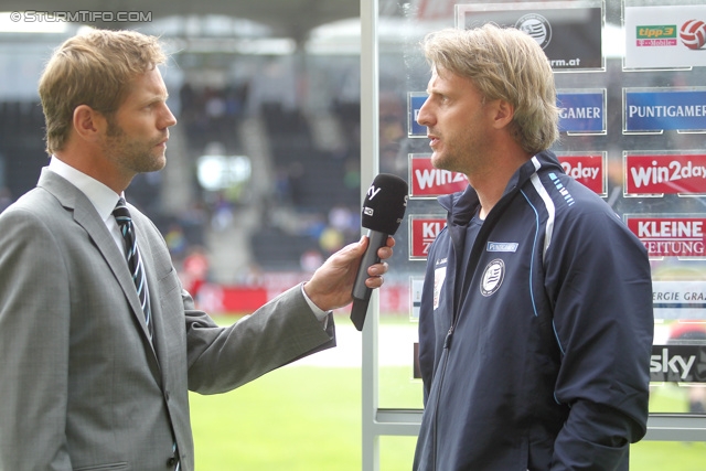 Sturm Graz - Rapid Wien
Oesterreichische Fussball Bundesliga, 32. Runde, SK Sturm Graz - SK Rapid Wien, Stadion Liebenau Graz, 05.05.2013. 

Foto zeigt Markus Schopp (Cheftrainer Sturm) beim Interview
