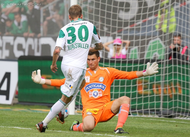 Sturm Graz - Rapid Wien
Oesterreichische Fussball Bundesliga, 32. Runde, SK Sturm Graz - SK Rapid Wien, Stadion Liebenau Graz, 05.05.2013. 

Foto zeigt Guido Burgstaller (Rapid) und Johannes Focher (Sturm)
