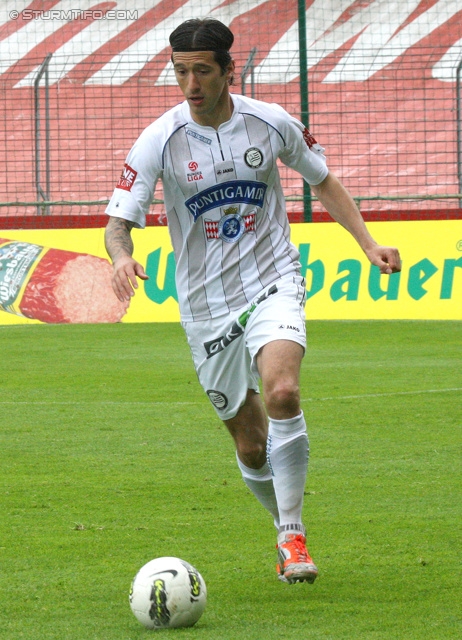 Admira Wacker - Sturm Graz
Oesterreichische Fussball Bundesliga, 33. Runde, FC Admira Wacker Moedling - SK Sturm Graz, Stadion Suedstadt Maria Enzersdorf, 11.05.2013. 

Foto zeigt Nikola Vujadinovic (Sturm)
