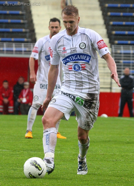 Admira Wacker - Sturm Graz
Oesterreichische Fussball Bundesliga, 33. Runde, FC Admira Wacker Moedling - SK Sturm Graz, Stadion Suedstadt Maria Enzersdorf, 11.05.2013. 

Foto zeigt Matthias Koch (Sturm)
