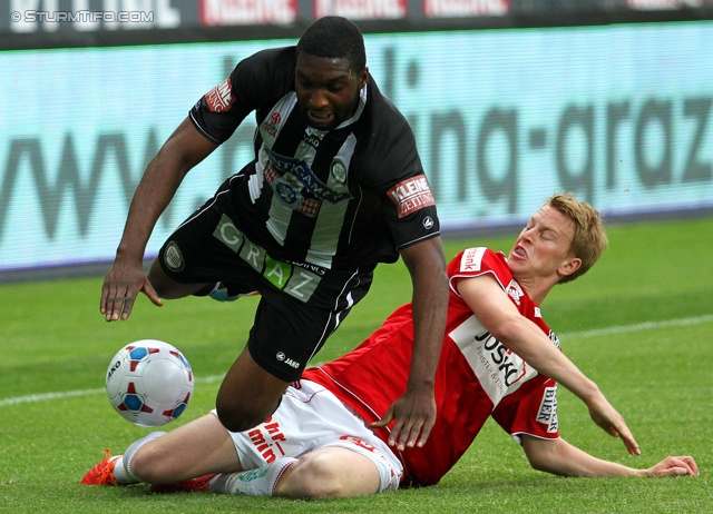 Sturm Graz - Ried
Oesterreichische Fussball Bundesliga, 34. Runde, SK Sturm Graz - SV Ried, Stadion Liebenau Graz, 19.05.2013. 

Foto zeigt Richard Sukuta-Pasu (Sturm)
Schlüsselwörter: foul