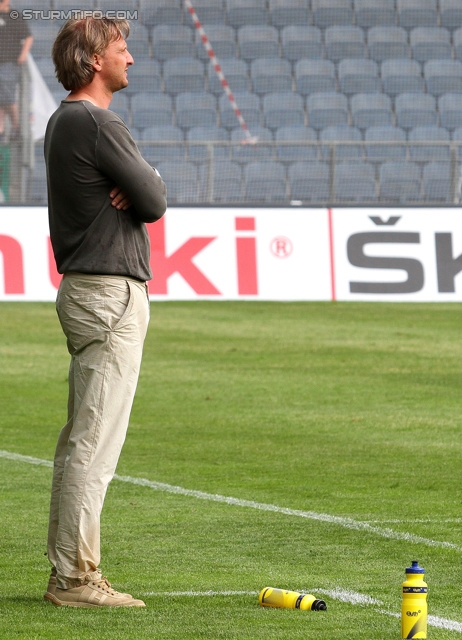 Sturm Graz - Ried
Oesterreichische Fussball Bundesliga, 34. Runde, SK Sturm Graz - SV Ried, Stadion Liebenau Graz, 19.05.2013. 

Foto zeigt Markus Schopp (Cheftrainer Sturm)
